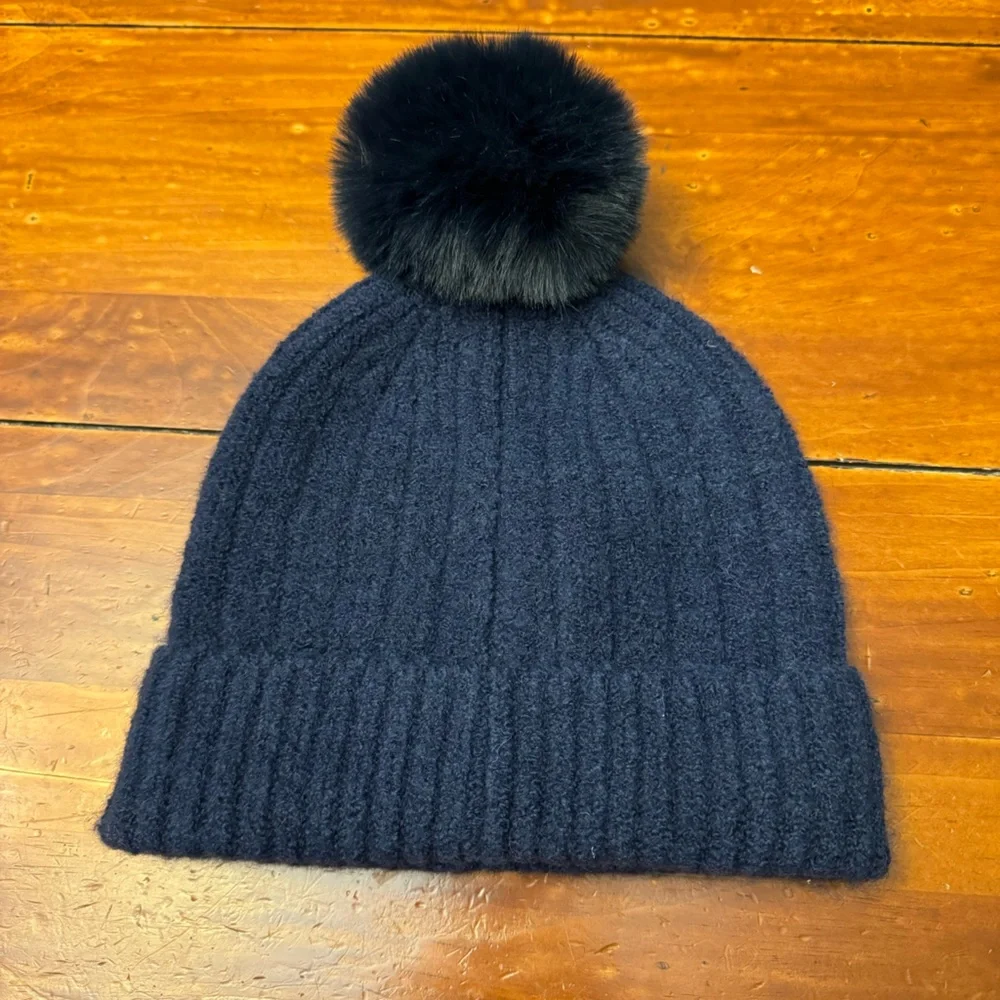 J.Crew Pom Beanie SupersoftYarn in Navy Blue Women’s Ribbed Beanie Hat